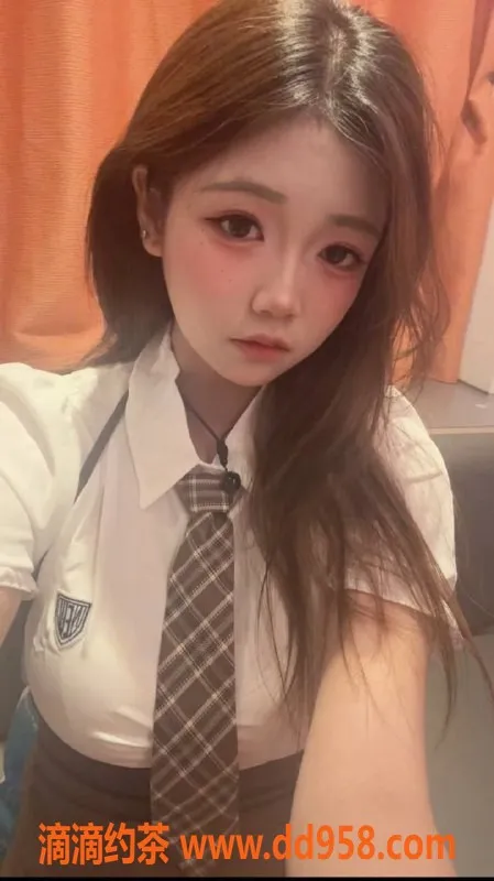 广州楼凤-番禺小怡，身材丰满，800元体验服务