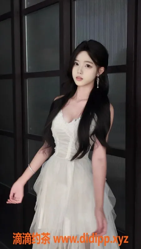 无锡楼凤-滨湖区高颜值子诺，165cm大学生兼职陪浴