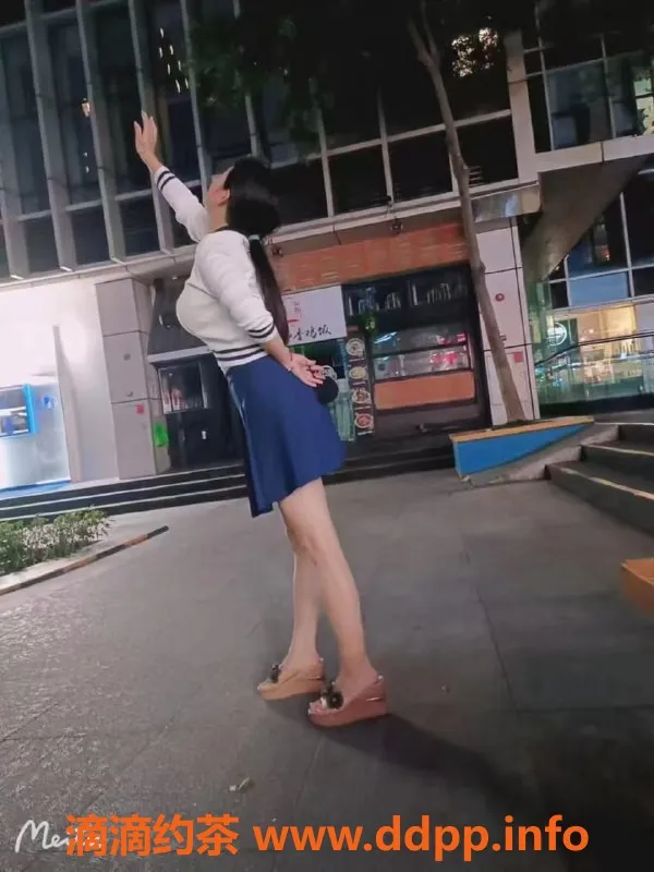 广州楼凤-广州天河喜儿，1000元享鸳鸯浴服务