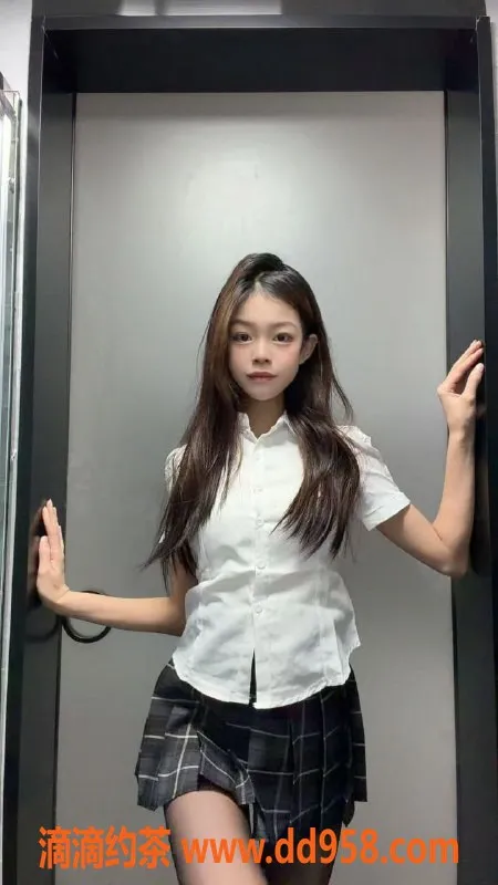 广州楼凤-天河区嫩妹，167cm B杯，水费700p起