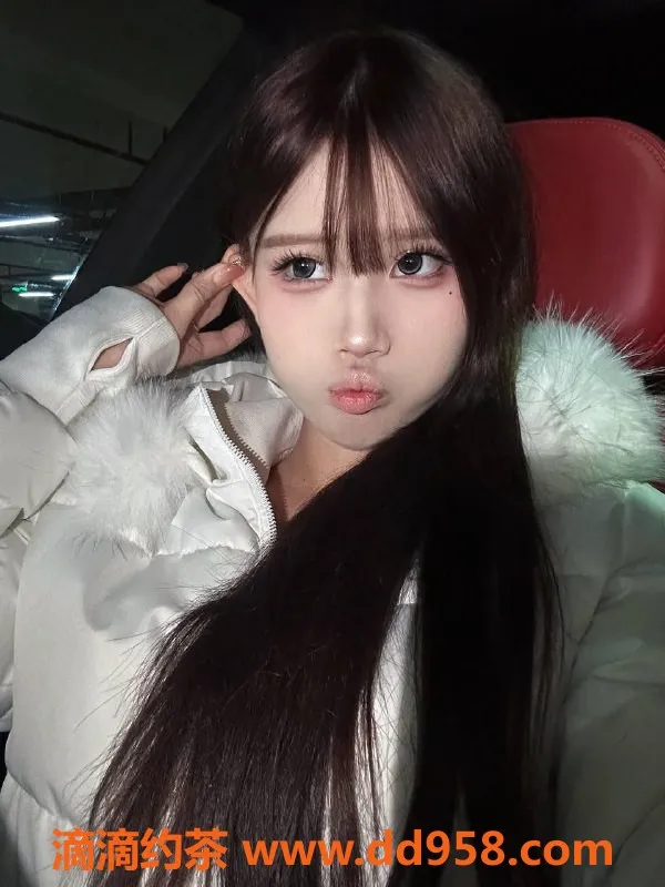 台州楼凤-台州安琪：22岁，170cm，36B，600P起