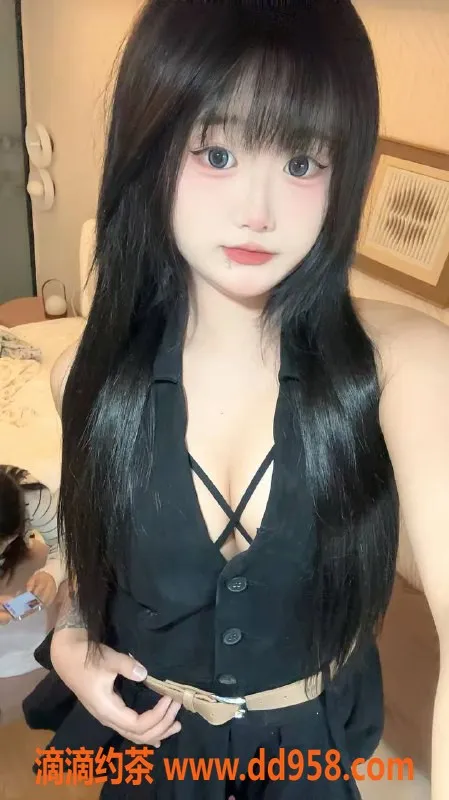 深圳楼凤-深圳宝安鱼鱼，嫩妹800p起，舌吻制服服务