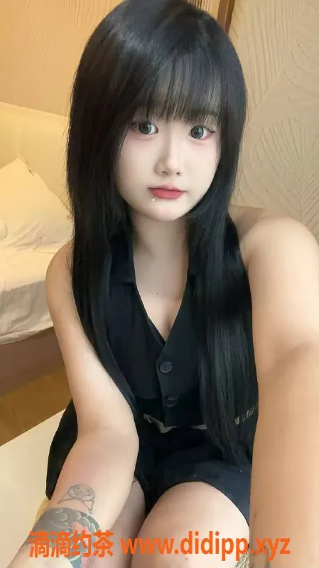 深圳楼凤-深圳宝安鱼鱼，嫩妹800p起，舌吻制服服务