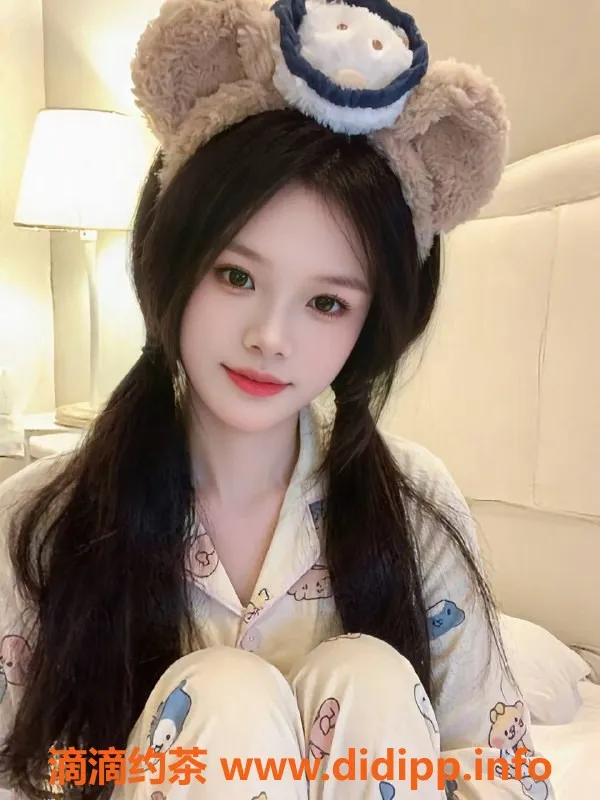 深圳楼凤资源信息,深圳宝安丹丹，800起，嫩妹舌吻服装服务