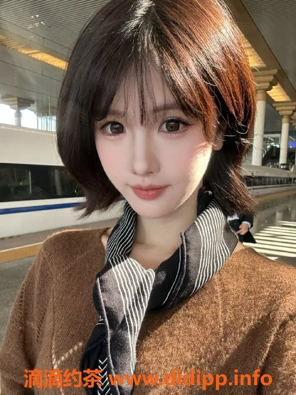 无锡楼凤-惠山万象公馆顶级短发小秘书服务