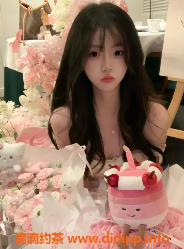 无锡楼凤-锡山07超嫩学妹 清纯陪浴诱惑