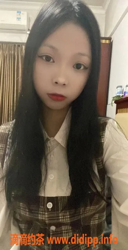 深圳楼凤-深圳龙华晓晓，800元起，专业六九服务