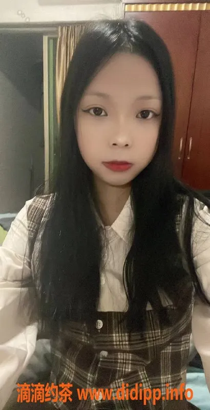 深圳楼凤-深圳龙华晓晓，800元起，专业六九服务