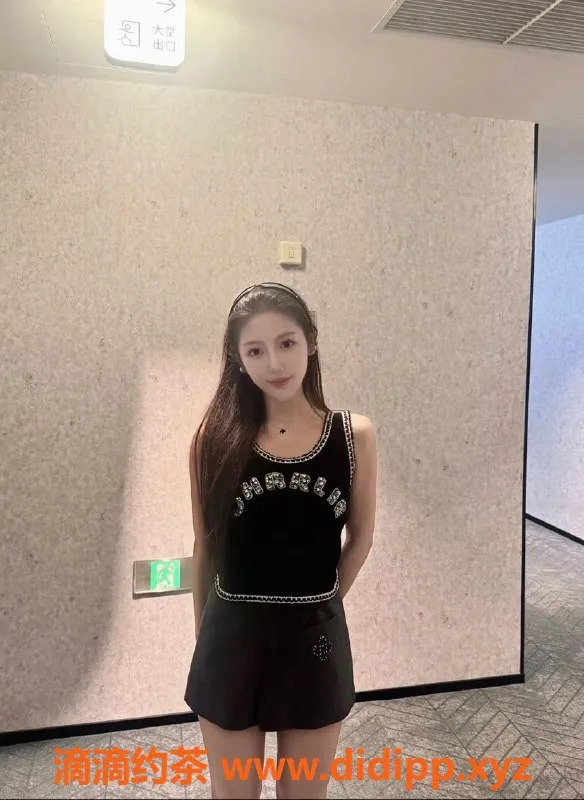 常州楼凤-武进念念，167高颜值嫩妹，服务多样只需1000元