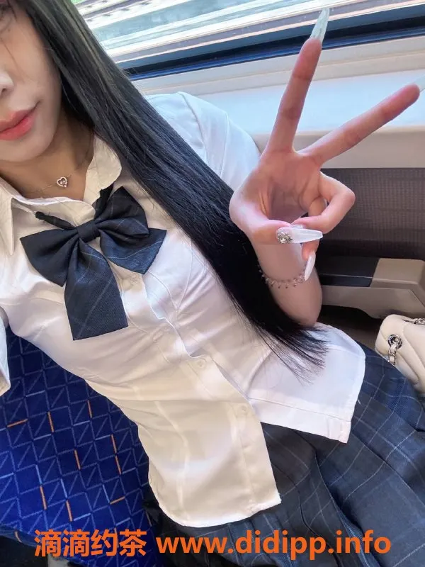 深圳楼凤-深圳龙岗晨曦，900元体验嫩妹魅力