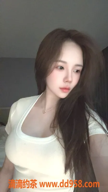 常州楼凤-常州坝坝，25岁C罩杯，身高164，93斤，8起服务