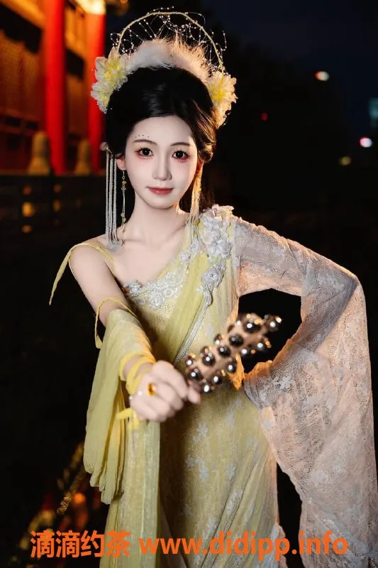 常州楼凤-常州研研，22岁，身高166，身材诱人，价格8起