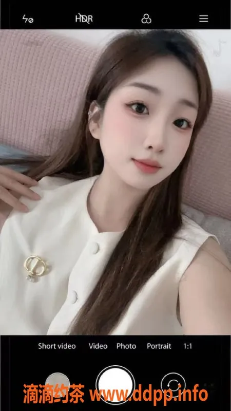 广州楼凤-佛山苗苗：600元嫩妹，享鸳鸯浴特色服务