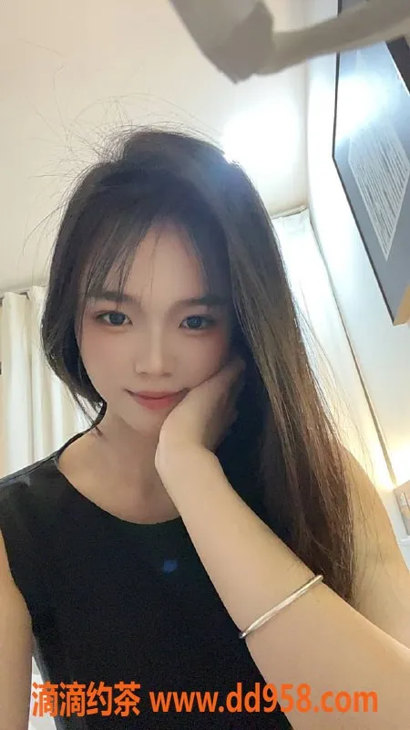 深圳楼凤-宝安嫩妹丹丹，800元体验多重服务！