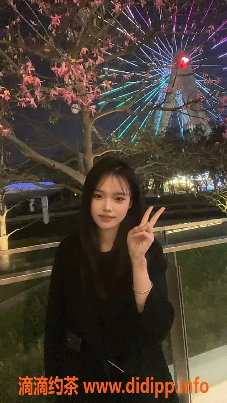 深圳楼凤-宝安嫩妹丹丹，800元体验多重服务！