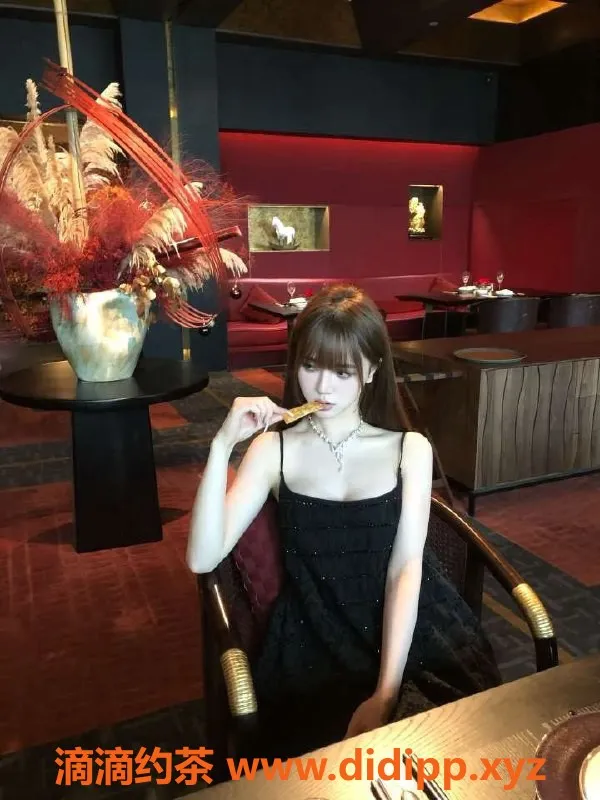 无锡楼凤-梁溪区高颜值舞蹈生，2200p精彩服务