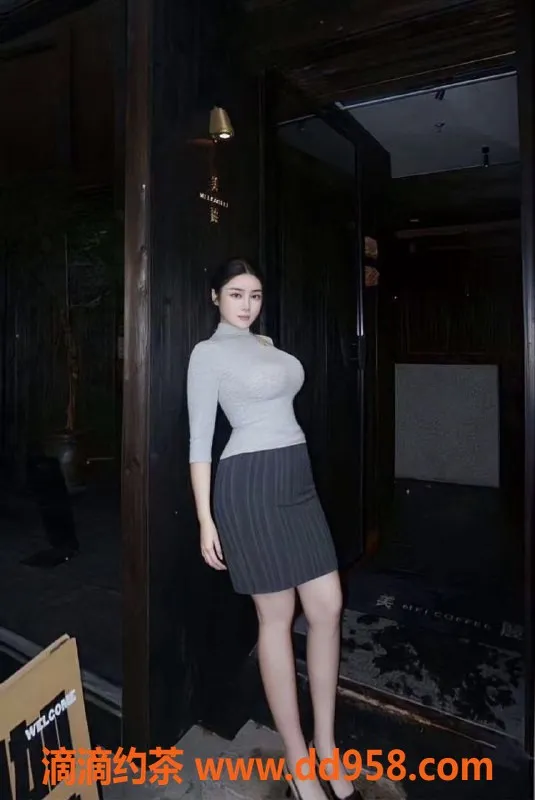 广州楼凤-天河御姐喜儿，巨乳双飞服务等你来体验！