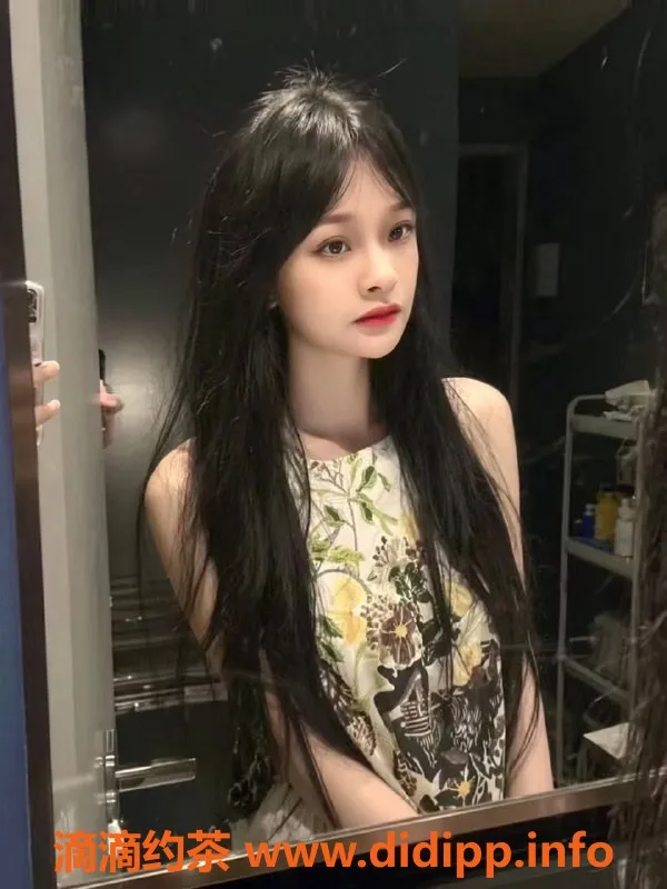 成都楼凤-成华区蕾姆，超有少女感的嫩妹车