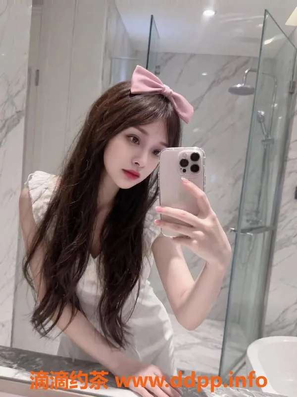 成都楼凤-成华区蕾姆，超有少女感的嫩妹车