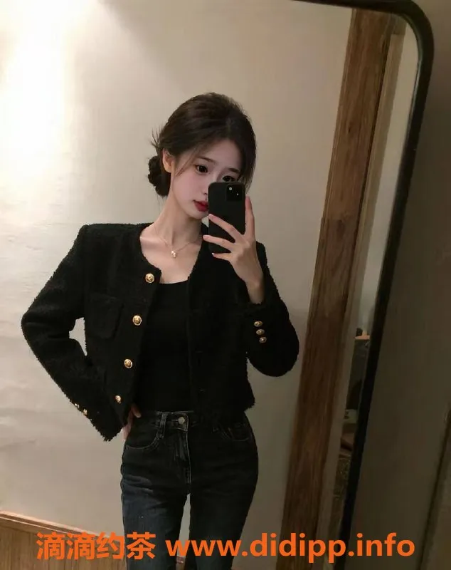 青岛楼凤-黄岛小雅，168cm学生兼职，颜值超高