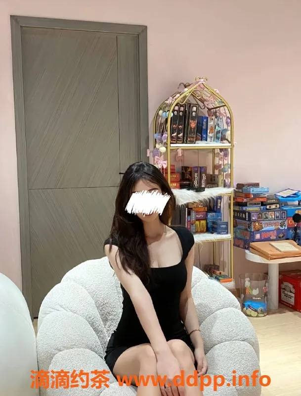 成都楼凤资源信息,成华区小椰子，174cm嫩妹，车费优惠中！