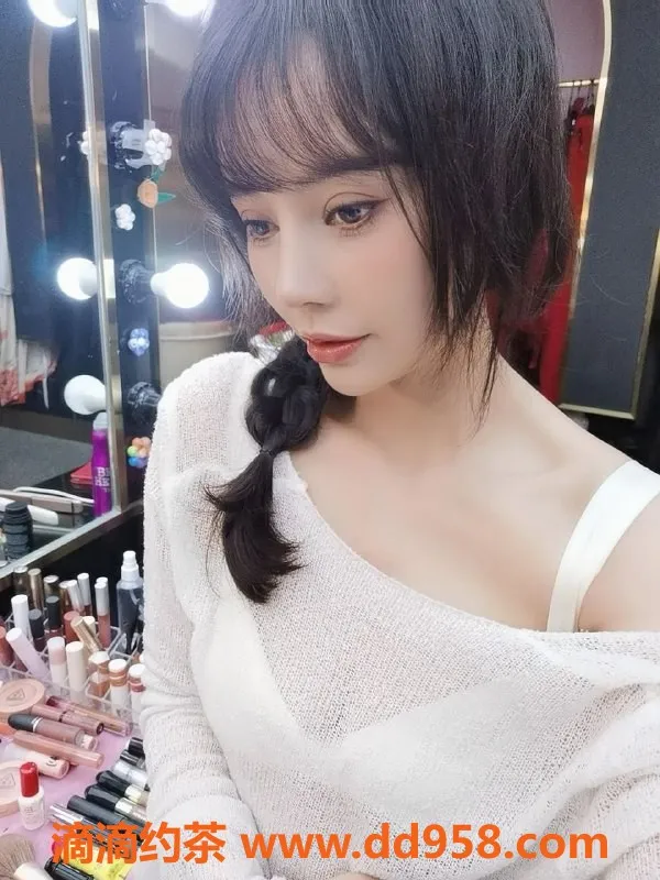 成都楼凤-成华区婉清，身材匀称，服务细心至极