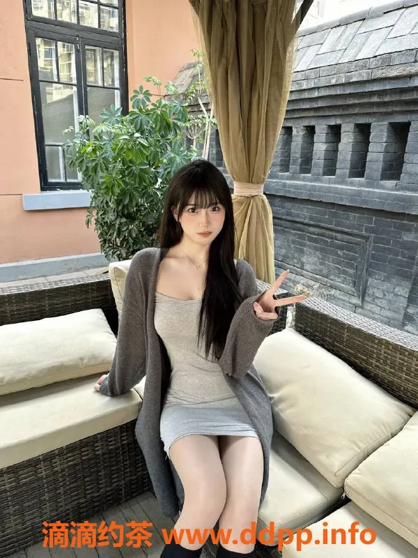 深圳楼凤-南山七七，嫩妹长腿双向服务，1500起