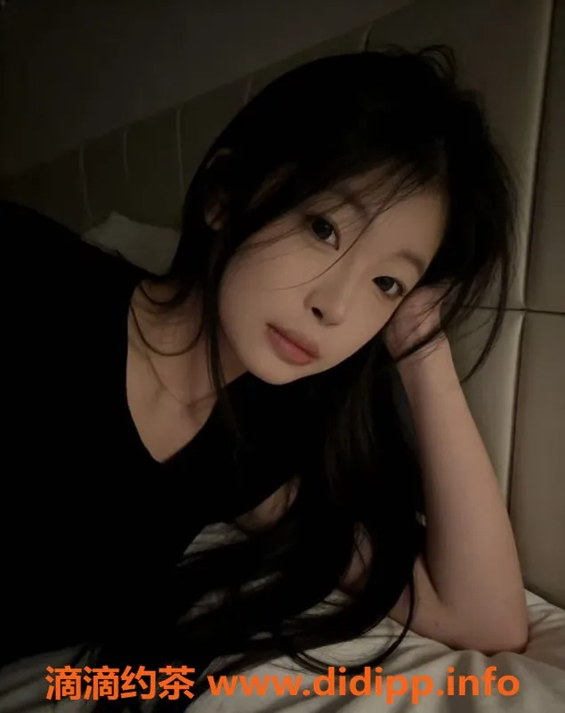 无锡楼凤-锡山区若若，甜美陪浴+高颜值模特，1700p起