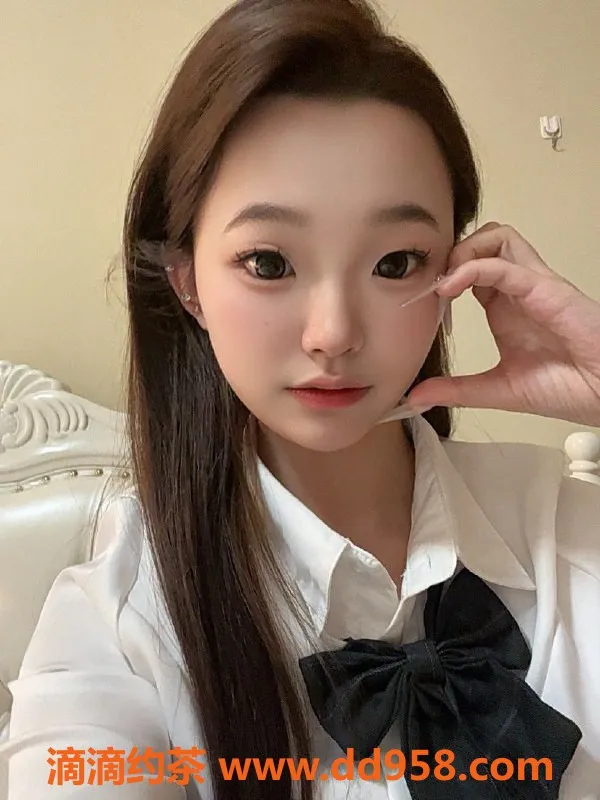 常州楼凤-武进小可爱，165身高，96体重，陪浴服务