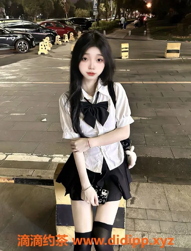 中山楼凤-西区涵涵，19岁C罩杯，服务优质，600元起