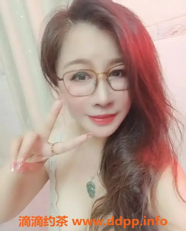 广州楼凤-车陂熟女，40岁，162cm，36C，茶水费300元
