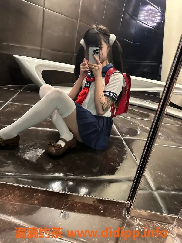 广州楼凤-天河萝莉贝贝，10P夜课服务