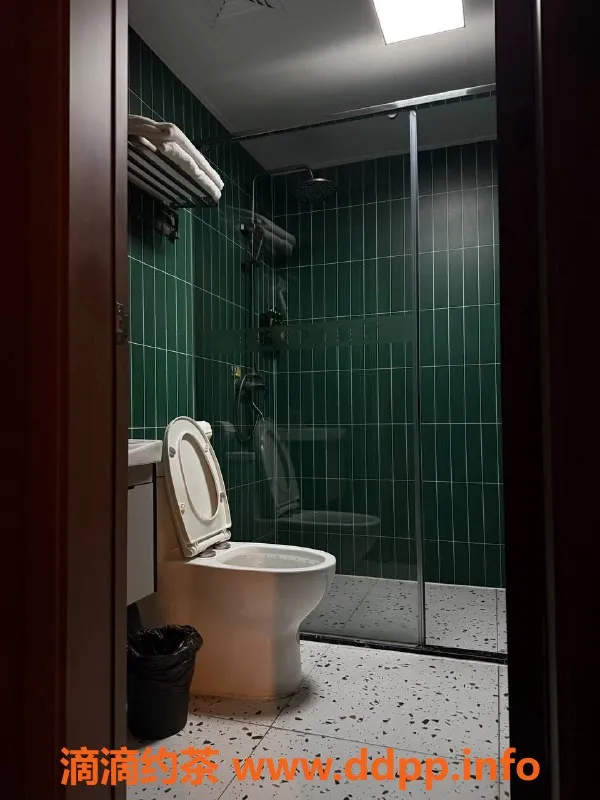 中山spa会所-珠海93海选会所，帝皇双飞等你来体验