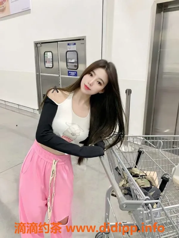 深圳楼凤-罗湖糖糖，深喉制服，800起价！