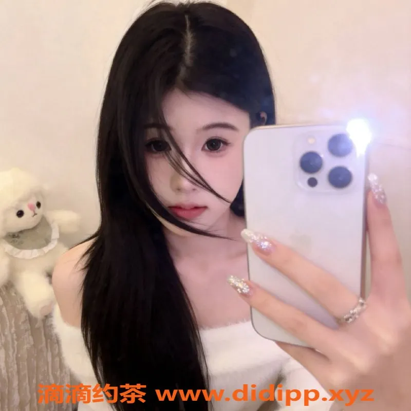 惠州楼凤-大亚湾柒月，165cm身高20岁美眉，700起服务