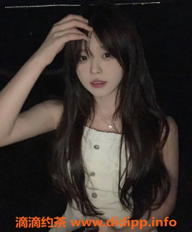 上海楼凤-闵行小可爱，165cm嫩妹，1600p起