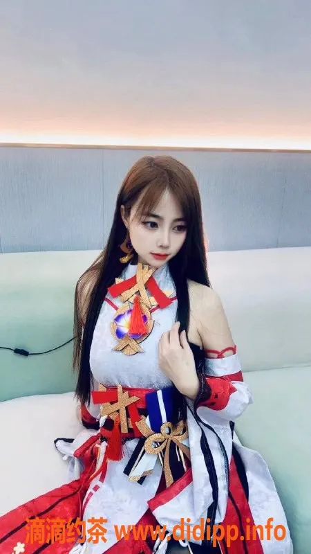 上海楼凤-静安小鱼儿，163身材，1300起步，绝对值得尝试！