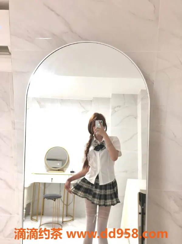 广州楼凤-金沙洲嫩妹可馨，水费700p超值体验