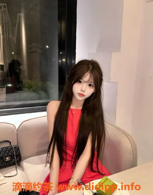 无锡楼凤-梁溪08顶级网红博主，娇小玲珑可爱