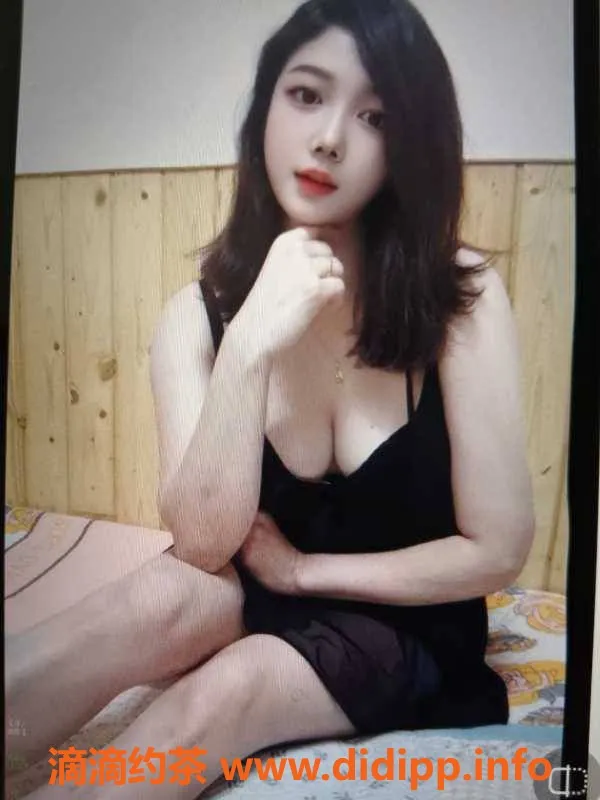 深圳楼凤-龙岗媛媛28岁甜美诱惑 標準服務500元起