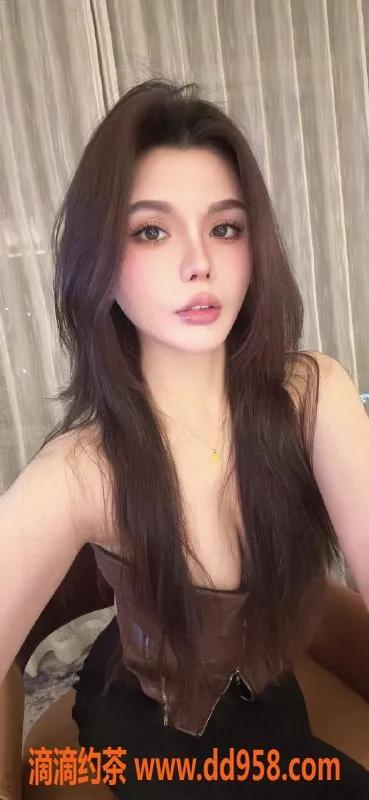 深圳楼凤-南山叶清欢，25岁170cm长腿御姐，49kg只需1500p