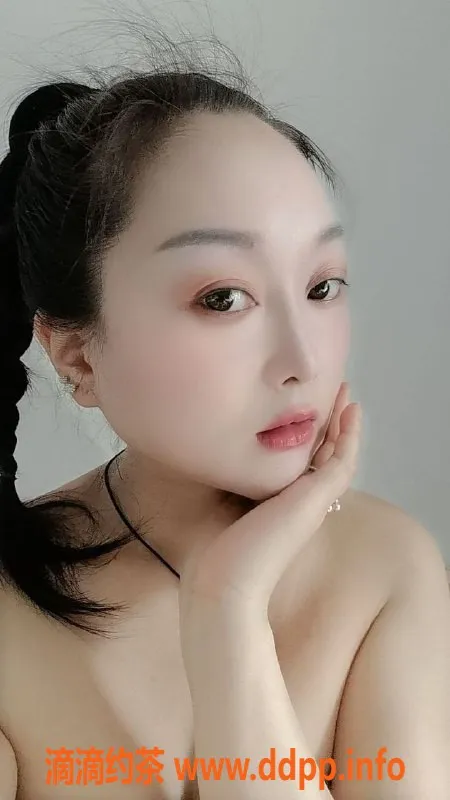 广州楼凤资源信息,天河区158C罩杯少妇，水费500p，服务多样