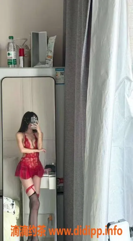 北京楼凤-百子湾可可，166cm身高23岁胸围C，茶费1K