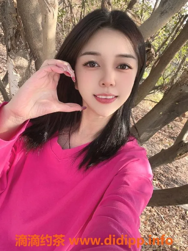 深圳楼凤-宝安小雪，688P嫩姐，莞式服务