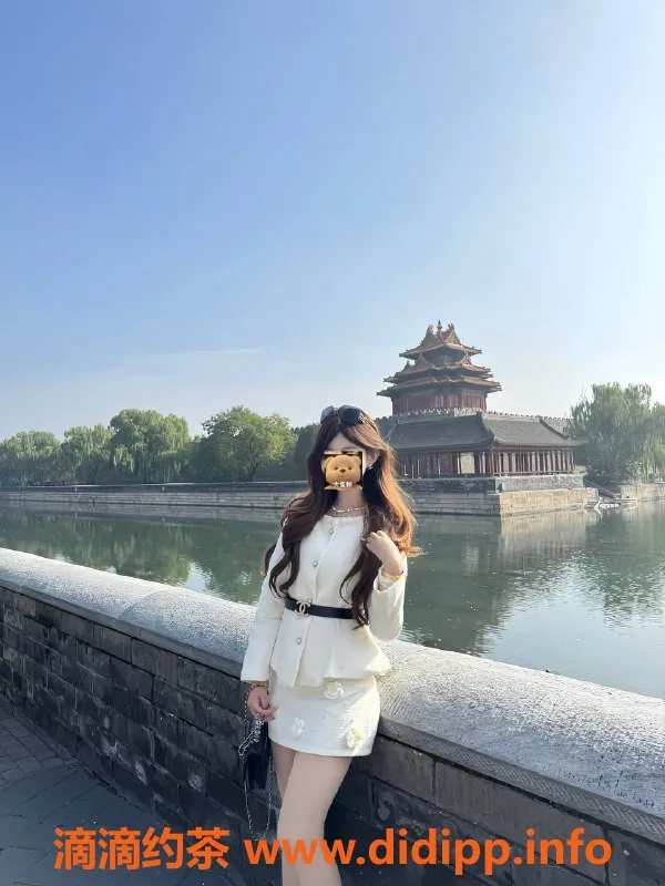 青岛楼凤-青岛极致反差甜妹，5k起包养服务