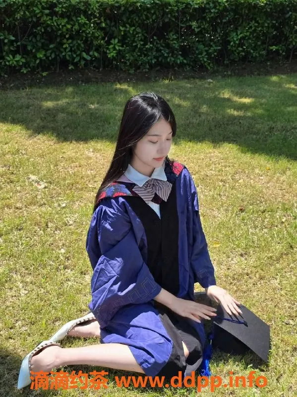 常州楼凤-常州橙橙，21岁，166身高，92体重，服务8起