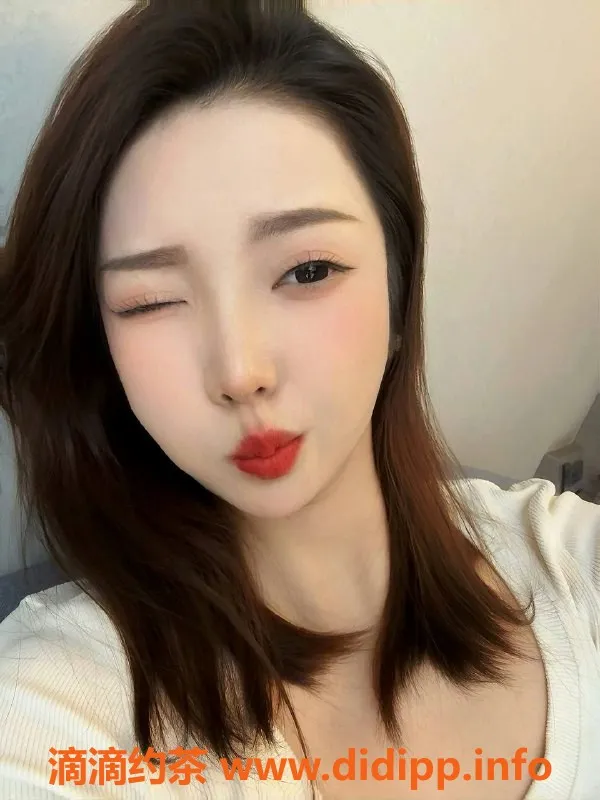 武汉楼凤-洪山饼干，身材丰满，服务温馨