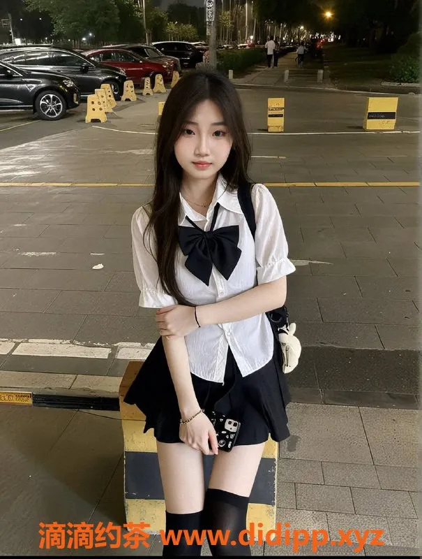 成都楼凤-成华区17岁川妹子，身高160，胸B，服务不错