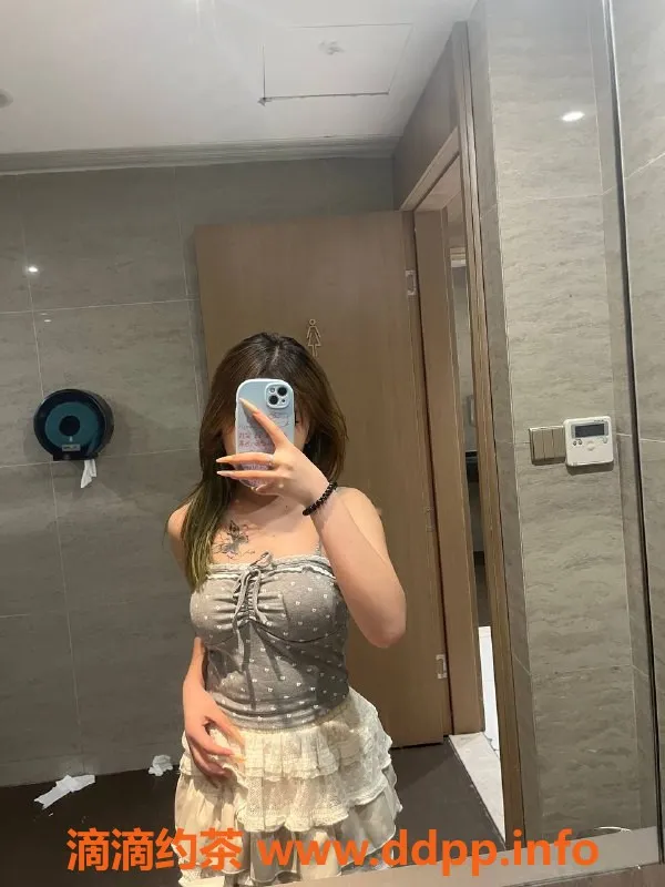 成都楼凤-成华区17岁川妹子，身高160，胸B，服务不错