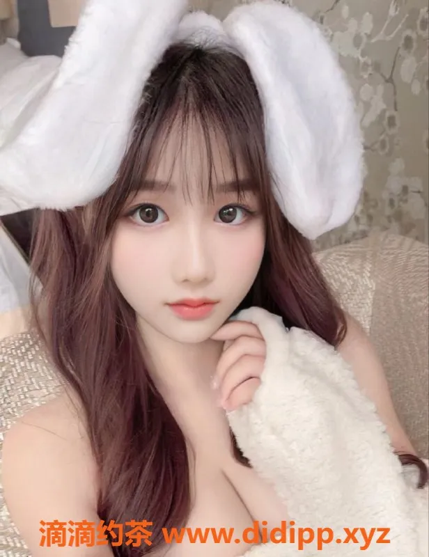 广州楼凤-天河琴琴，12P嫩妹双飞大胸服务